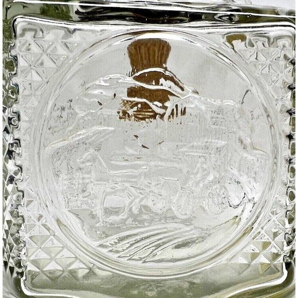 Lamplight Farms Clear Glass Oil/Kerosene Lamp 14" Horse & Buggy Design Hexagon B - Picture 4 of 9
